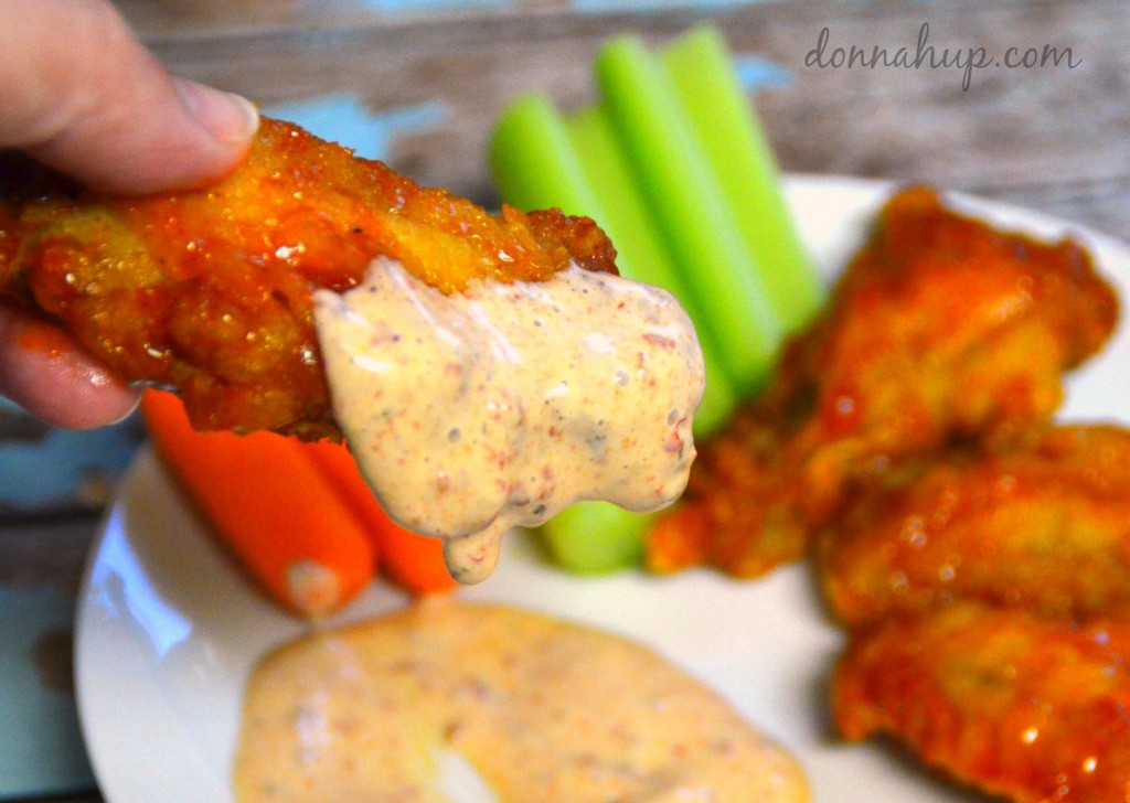 Hot Wings with Chipotle Ranch Dip