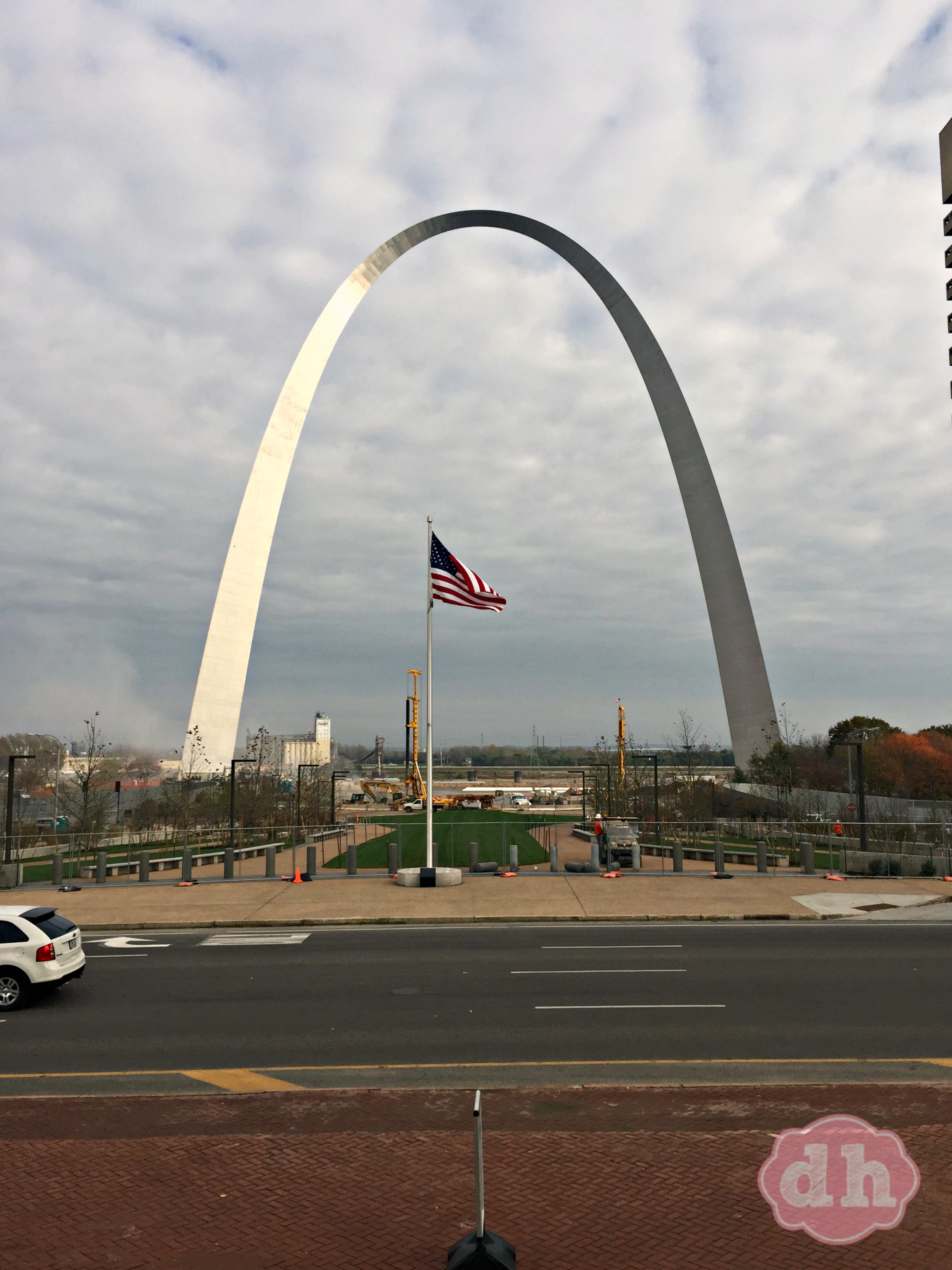 Going up in the Gateway Arch in St Louis - 0