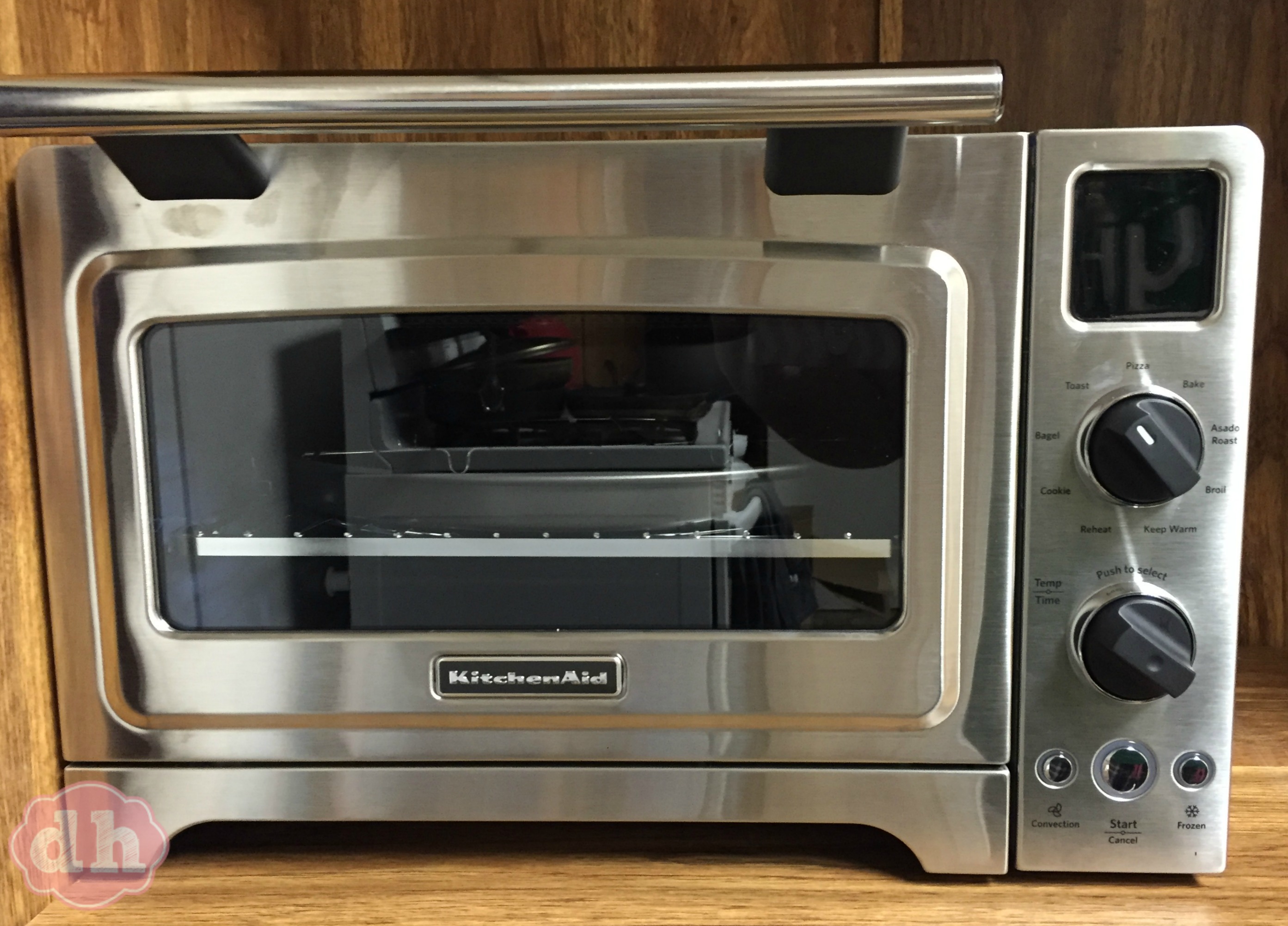 Hawaiian BBQ Chicken Pizza in my KitchenAid Digital Convection Countertop Oven