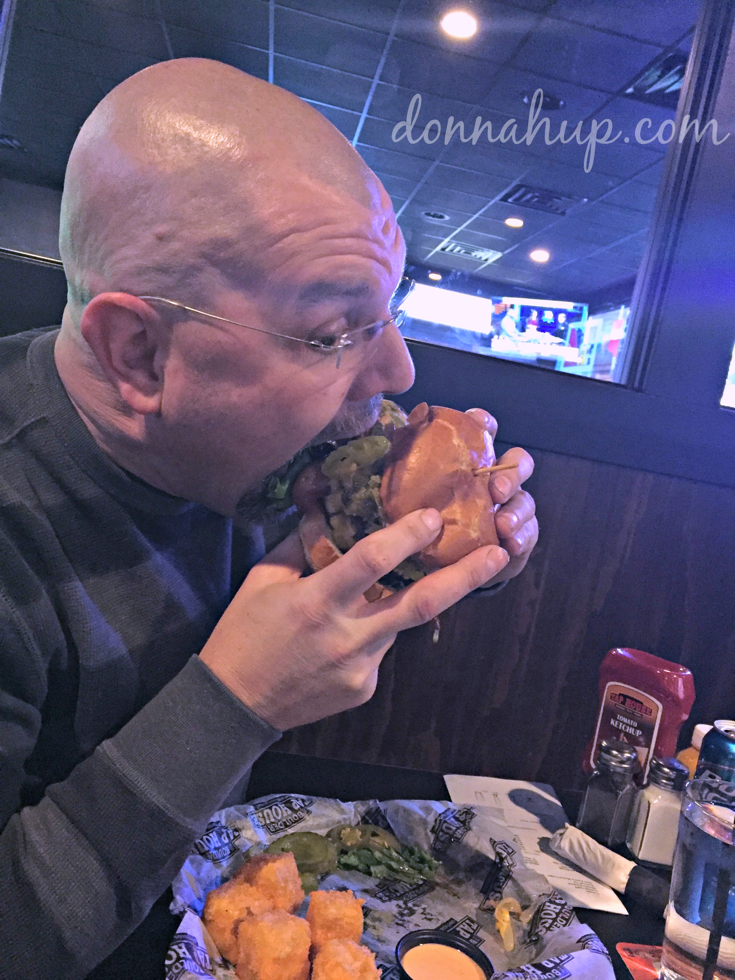 Boulders Tap House in Mason City