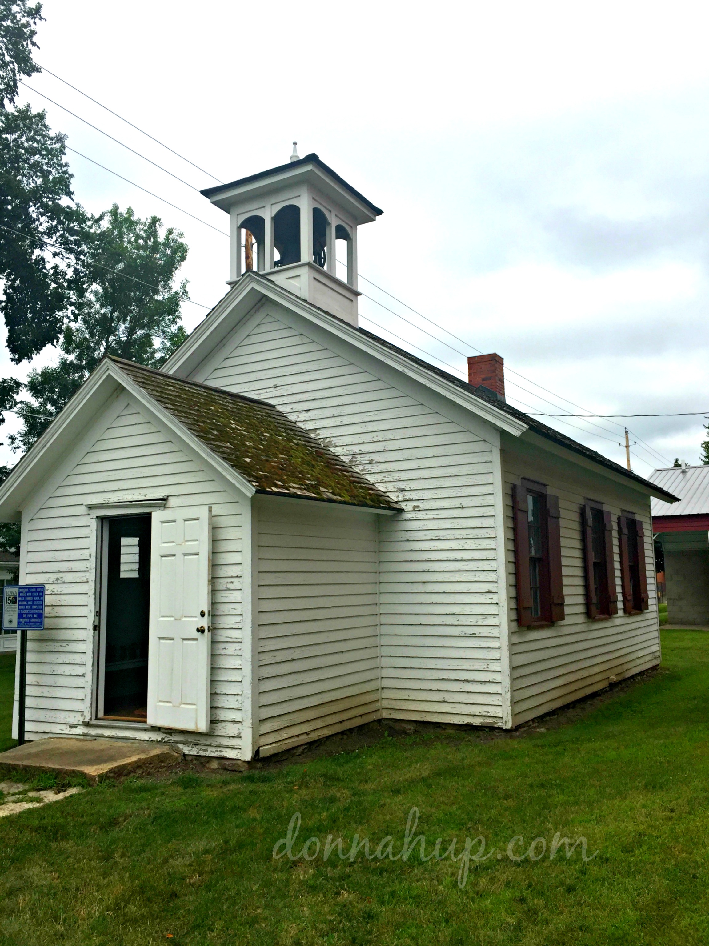 Taking a Look at our Past at the Worth Historical Museum