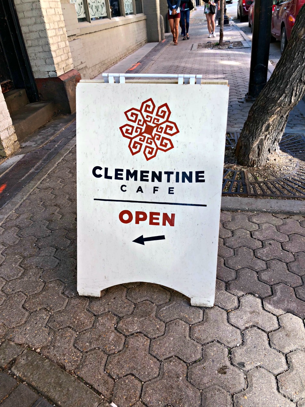 Breakfast at Clementine: Clementine Cafe